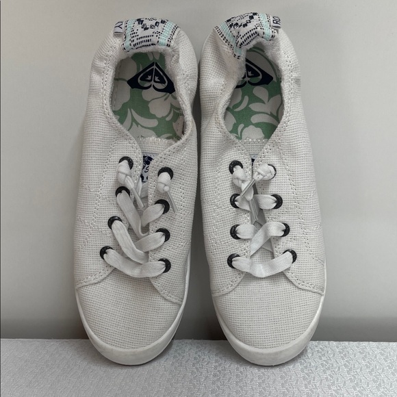 Roxy Libbie White Sneakers Size 8 - Picture 1 of 4